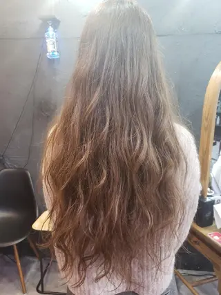 ロング カラー パーマ tha salon【ザ サロン】所属・柴田 えいじのヘアスタイル