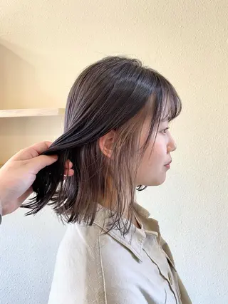 ミディアム カラー 中川 茜里のヘアスタイル