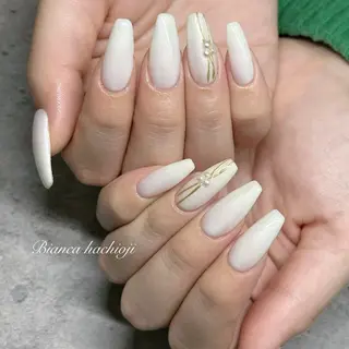 ネイル Bianca🦋 AIRAのネイルデザイン