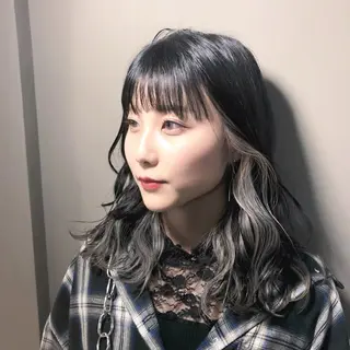 セミロング カラー 前濱 ノゾミのヘアスタイル