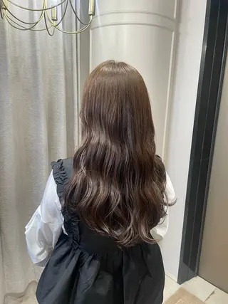ロング カラー ayano / 透明感・くすみカラーのヘアスタイル