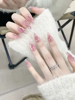 カラー AIN Nailのネイルデザイン