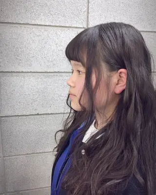 ロング ITO YUKIのヘアスタイル