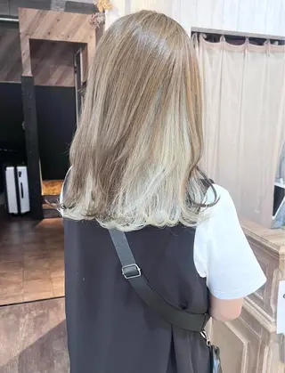 ミディアム カラー 初めてでも失敗しない 透明感カラー　Miiのヘアスタイル