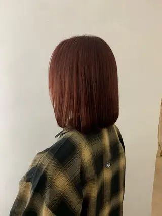 カラー ハロウ momonaのヘアスタイル