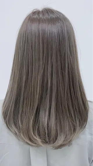 セミロング カラー 🩶千葉 晴心🩶のヘアスタイル