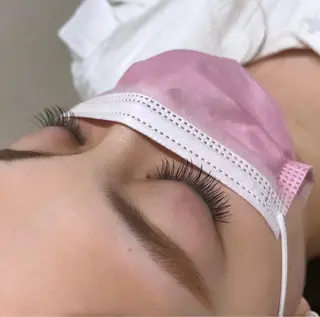 マツエク・マツパ 南 綾花の眉毛・アイブロウイメージ