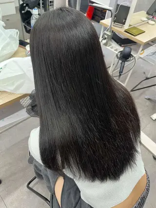 ロング カラー サトウ ユメリのヘアスタイル