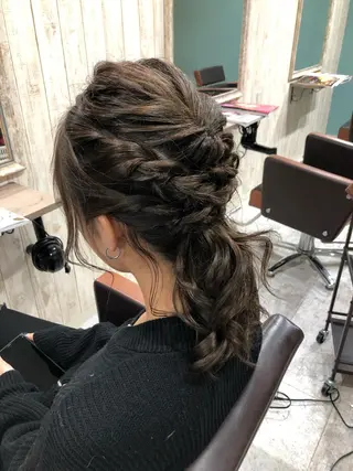 ヘアアレンジ みやもと まなみのヘアスタイル