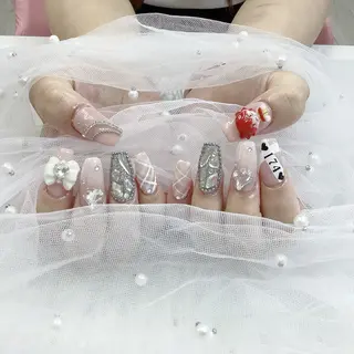 ネイル パーツ全部¥110 サロンミミのネイルデザイン