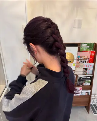 ロング カラー 高梨 菜々のヘアスタイル
