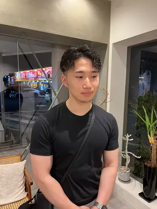 パーマ メンズ エルロン 川上のヘアスタイル