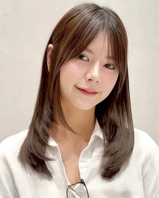セミロング レイヤーカット/ レイヤーボブ/kiiのヘアスタイル
