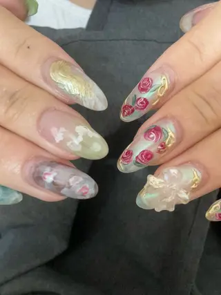 ネイル 鶴田 ひとみエンジェルのネイルデザイン