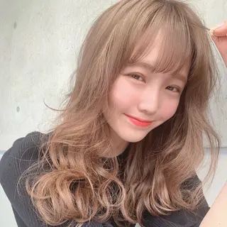 セミロング カラー 🩵色落ち可愛い 寒色カラー🩵のヘアスタイル