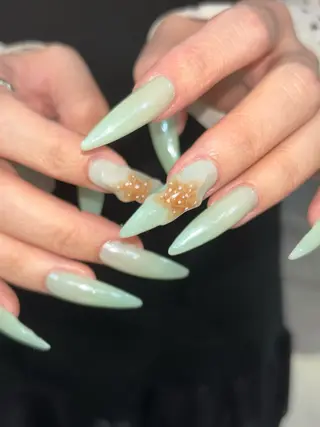 ネイル 🪐富島彩夏 /海外nail🪐のネイルデザイン