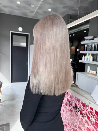 ロング カラー 佐藤 玲杏のヘアスタイル