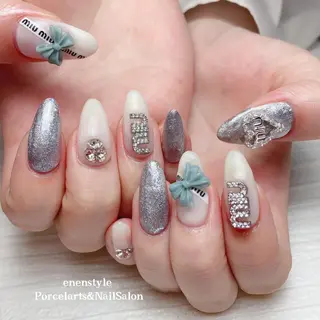 ミディアム ネイル 🐾enen style 🐾のネイルデザイン