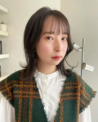 ミディアム カラー mir MIYUのヘアスタイル