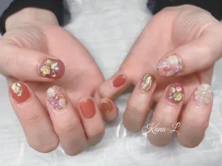 カラー ネイル 芦辺 香奈のネイルデザイン