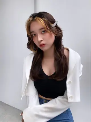 ロング カラー ヘアアレンジ 🩶【推しハイトーン 】yuzu🩶のヘアスタイル