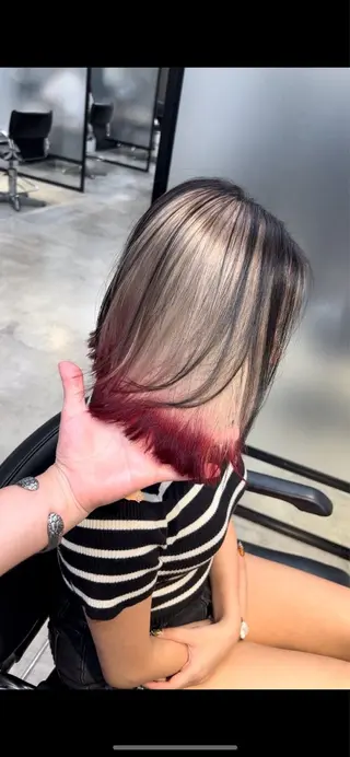 ショート カラー 及川シゲル 髪質改善講師のヘアスタイル