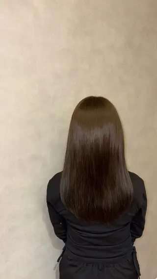 ミディアム カラー 中村 芹愛のヘアスタイル