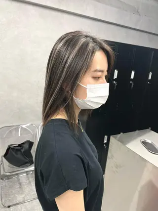 ミディアム カラー パーマ ヘアアレンジ メンズ キッズ ネイル マツエク・マツパ アイブロウ 切りっぱなしヘアボブ ミディアムヘアRYOのヘアスタイル