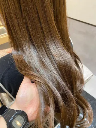 ロング カラー やまぐち あやみのヘアスタイル