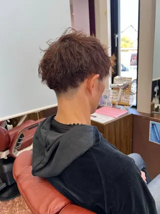 ショート パーマ 藤田 竜成のヘアスタイル