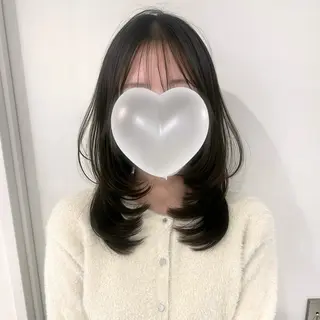 ミディアム yuuka 🖤韓国ヘア🖤のヘアスタイル