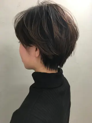 ショート カラー 代表　土屋ヒロユキ ショートカットのヘアスタイル