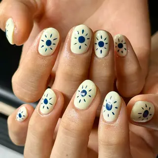 ネイル Eym. nailのネイルデザイン
