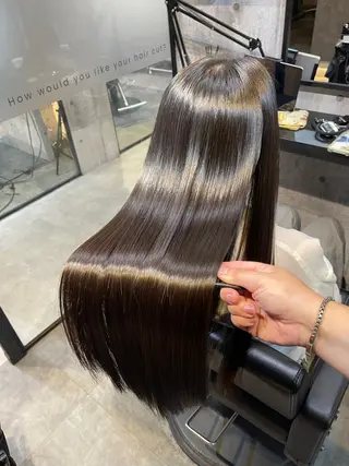ロング ♦️髪質改善縮毛矯正 美髪💍谷口克也♦️のヘアスタイル