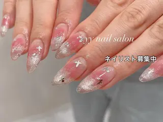 ネイル Rainrain💧 パーツ豊富、やり放題のネイルデザイン