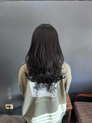 ロング カラー 暗髪とオリーブ🌿 渡辺拓人のヘアスタイル