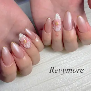 ミディアム ネイル nail salon Revymoreのネイルデザイン