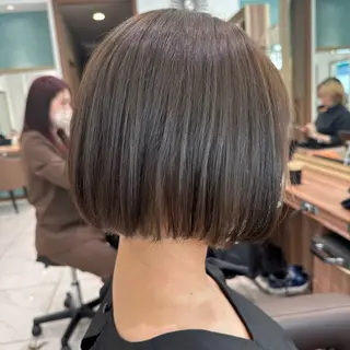 ショート カラー Ash浦安店 富谷 日菜乃のヘアスタイル