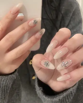 ネイル MIHANA ZENのネイルデザイン