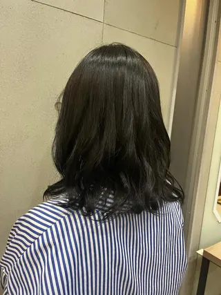 ミディアム おせ ちさとのヘアスタイル