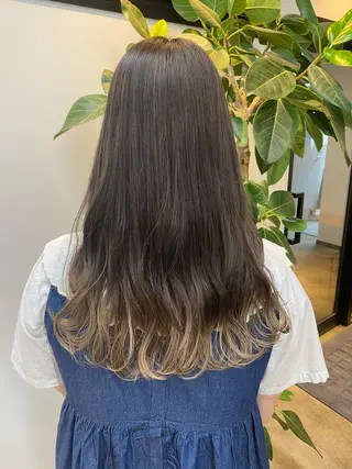 ロング カラー 🌼ハイライト透明感 🌼maiのヘアスタイル