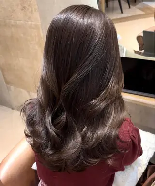 セミロング 浅井 琥珀のヘアスタイル
