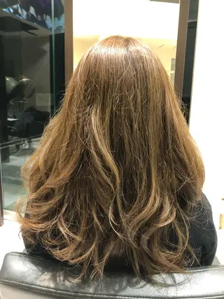 ロング カラー a. kentoのヘアスタイル