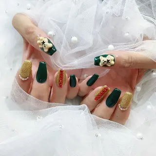 ネイル パーツ全部¥110 サロンミミのネイルデザイン