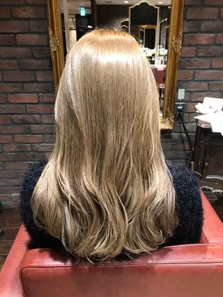 セミロング カラー 👑似合わせレイヤー が好評👑佐久田のヘアスタイル