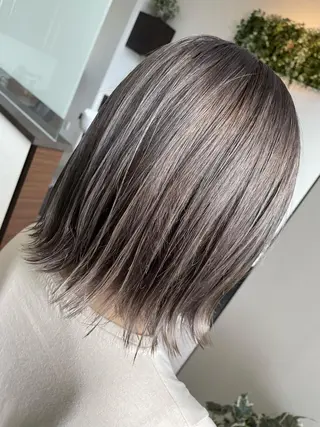 ミディアム 白髪ぼかし ハイライト専門/大嶋のヘアスタイル