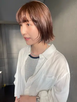 ショート カラー 💓パーマ，💗 レイヤーカットのヘアスタイル
