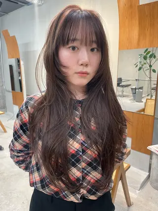 ロング カラー WA KOのヘアスタイル