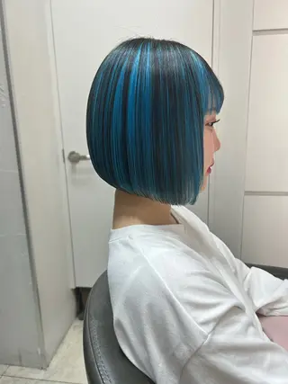 ショート カラー ボブ×艶髪｜ 艶カラー🩶石橋怜大のヘアスタイル