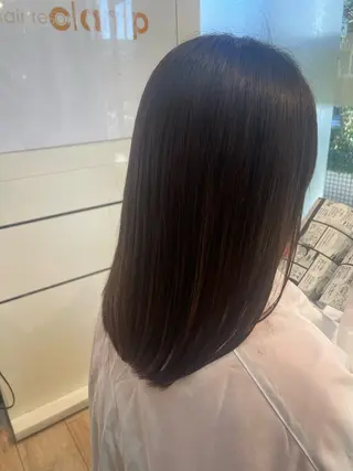 セミロング 伊藤 未奈のヘアスタイル